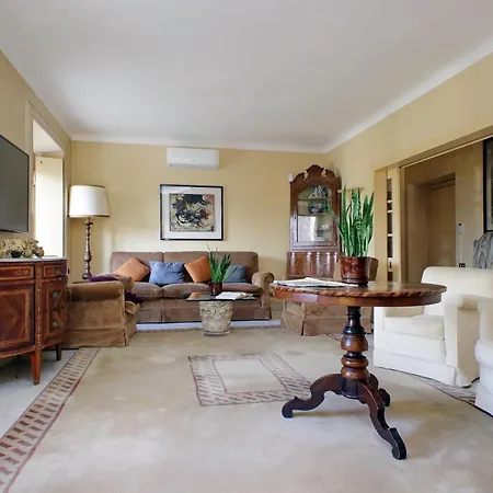 Colosseo Way 公寓 *